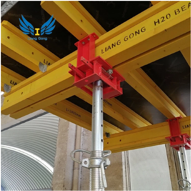 ما هو مقدار الوقت الذي توفره قوالب صب الخرسانة في المواقع الكبيرة？