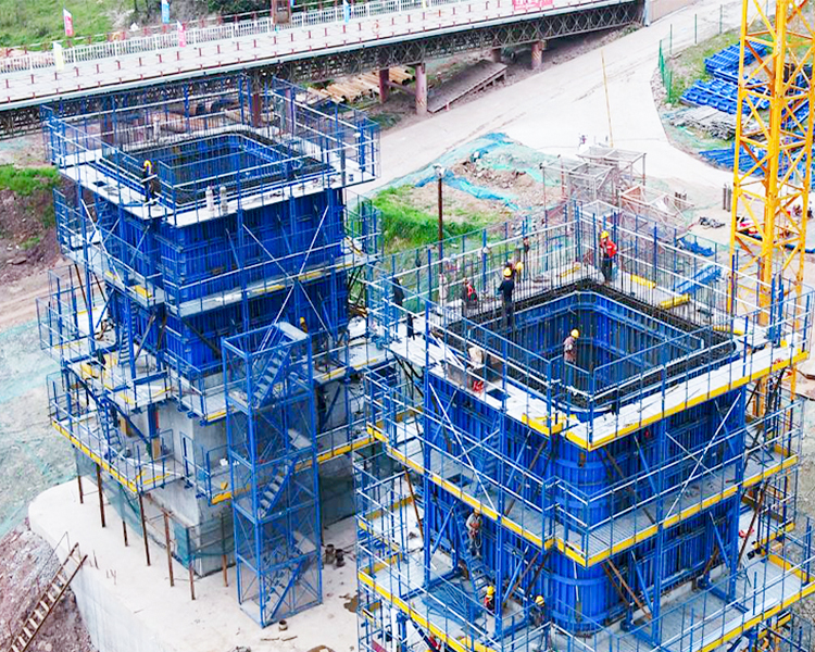 4_0001_قوالب التسلق الهيدروليكية